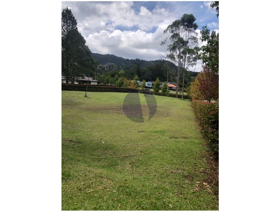 Casa Campestre en venta en Rionegro – 2.570 m²