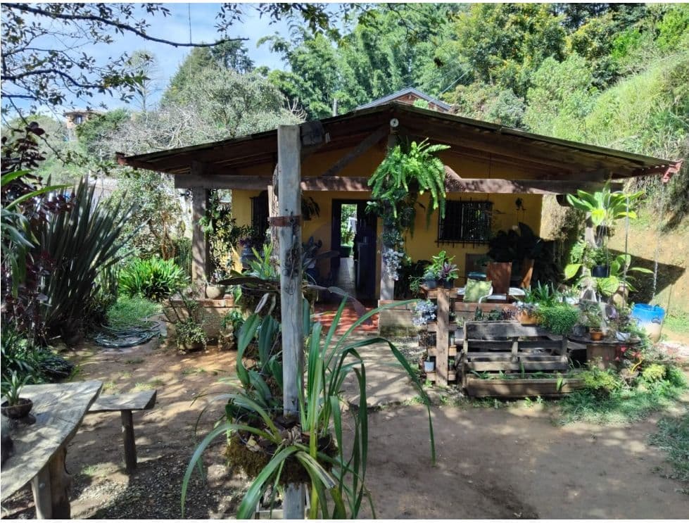 Finca en venta en La Laja, Rionegro – 4.150 m², 3 hab
